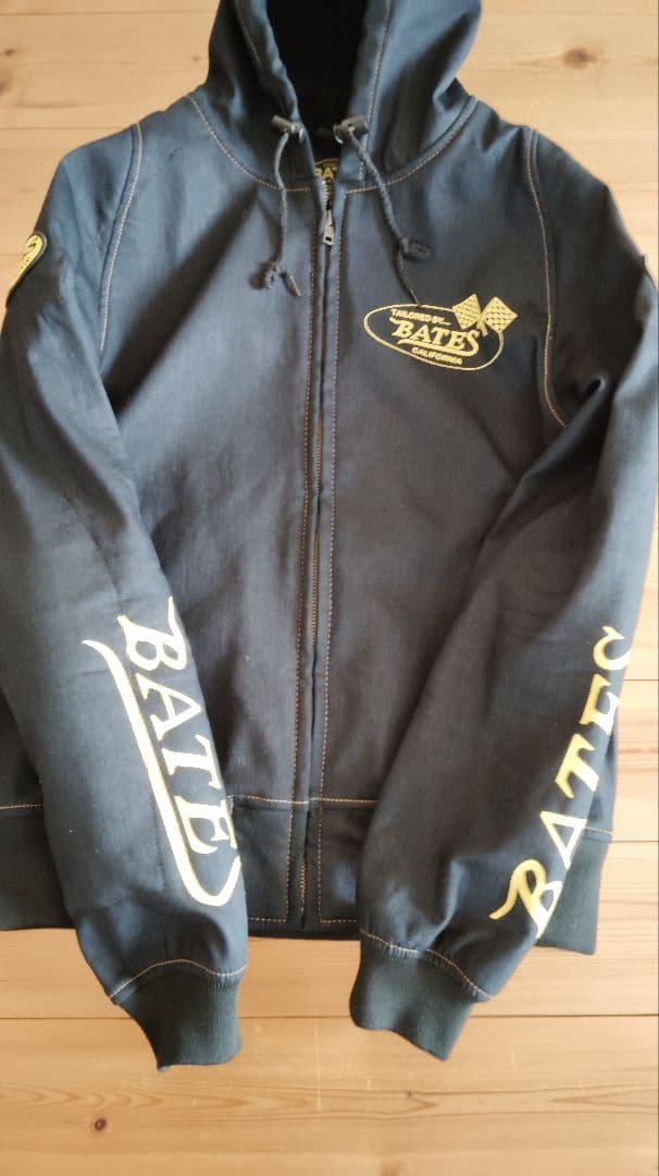 BATES フード付きジャケット