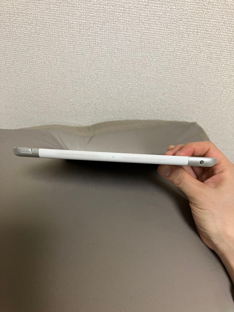 Apple iPad (第7世代) 32GB 訳あり　ジャンク