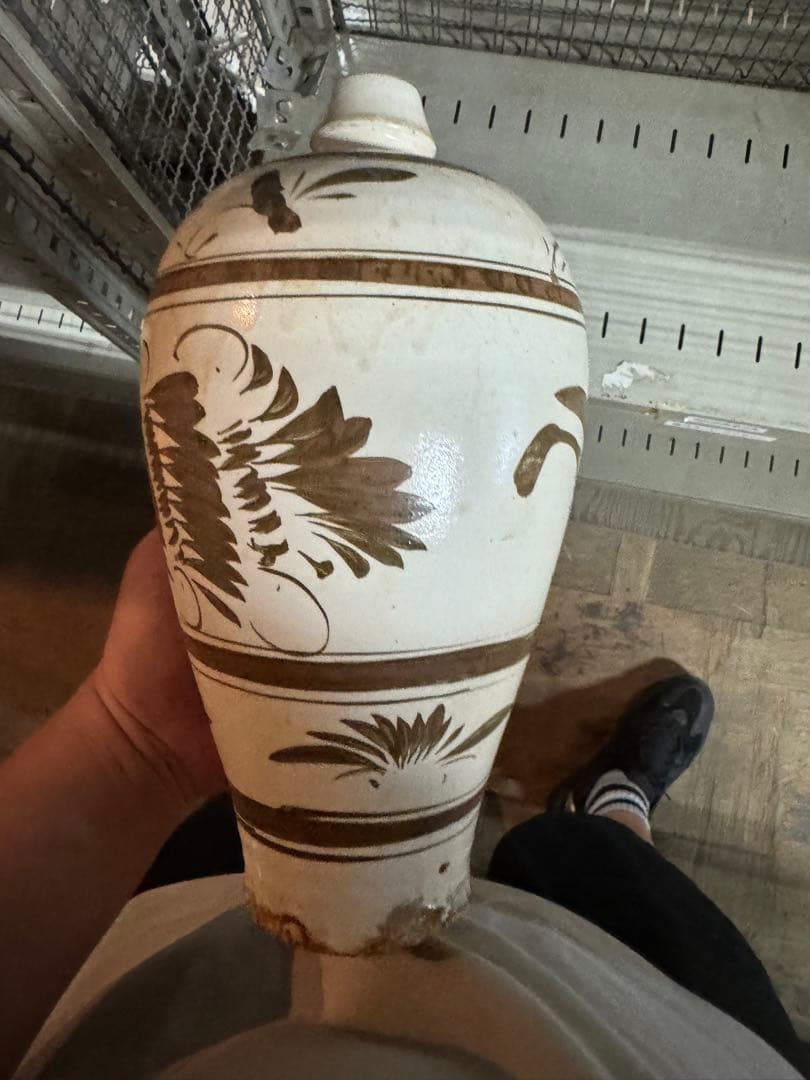 ‼️リサイクルFORTへフォロー‼️唐物買取6/7⑨‼️中国の磁州窯で花模様の花瓶‼️