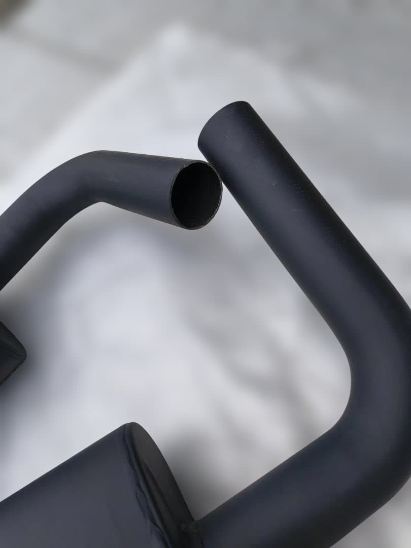 むぎ　Gibson 　左右2本出しマフラー　中古　フォードエクスプローラー