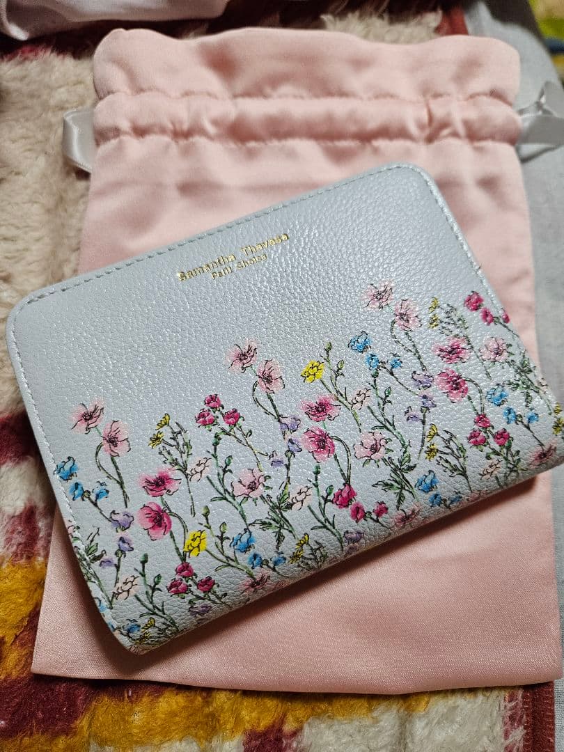 Samantha Thavasa 花柄二つ折り財布
