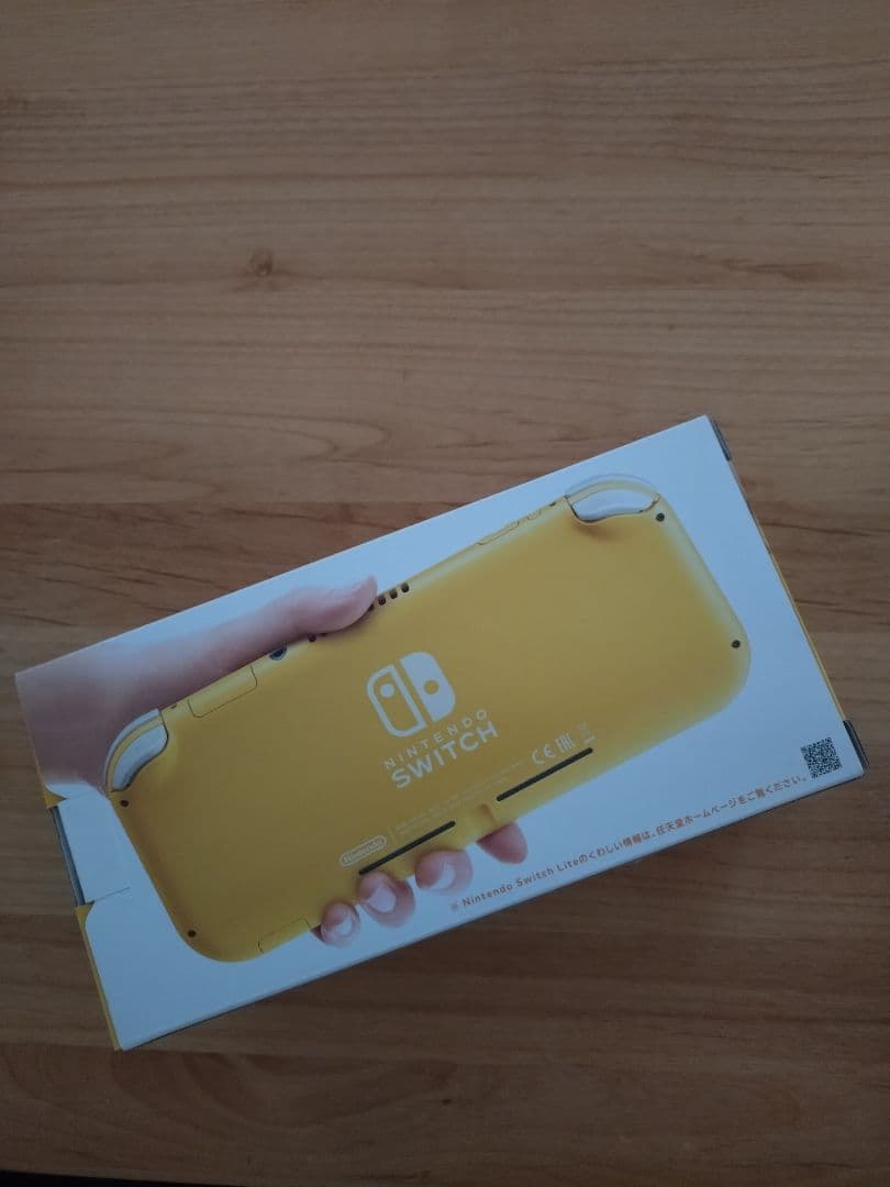 新品未開封　Nintendo Switch Lite　本体