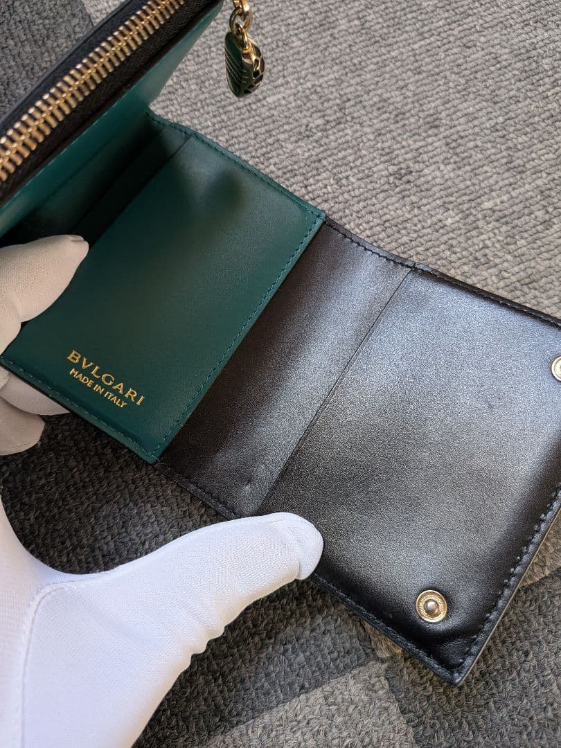 ブルガリ セルペンティ フォーエバー 3つ折り財布