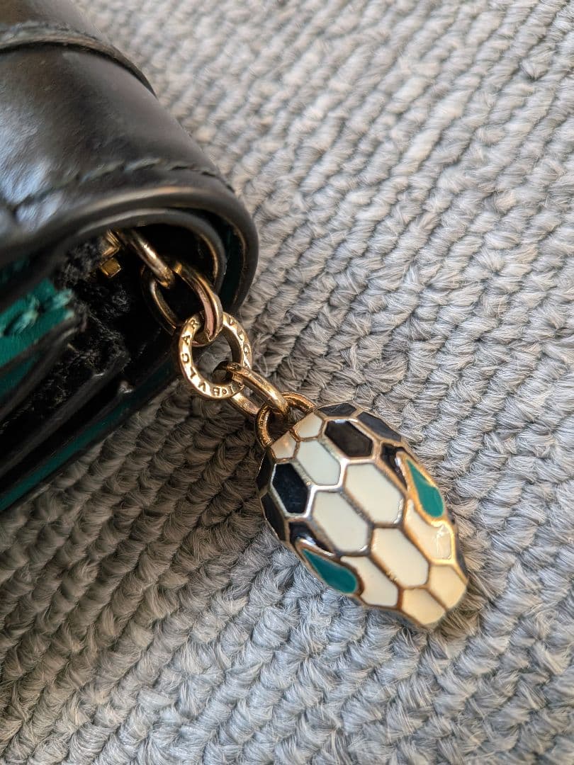 ブルガリ セルペンティ フォーエバー 3つ折り財布