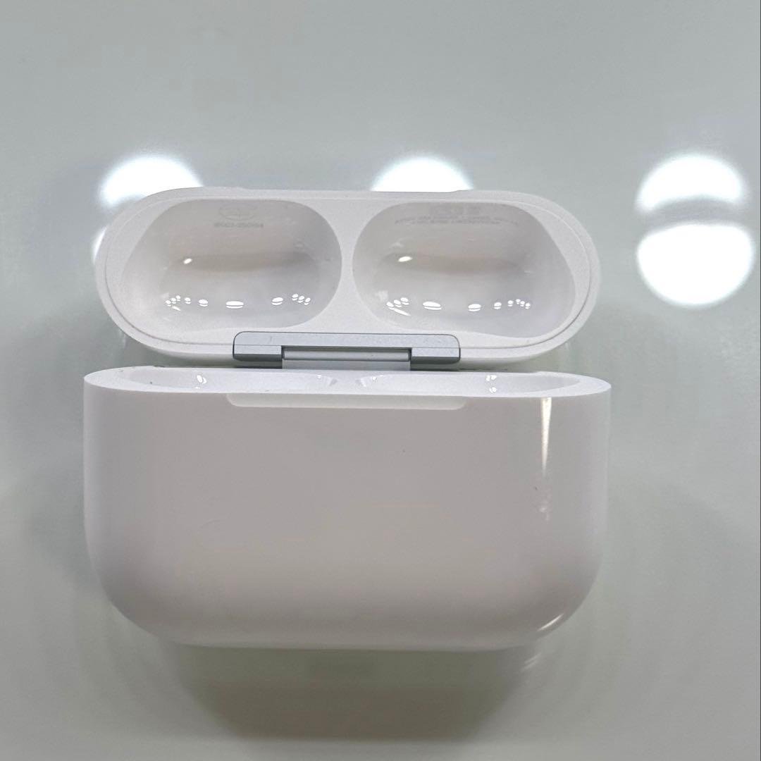 AirPods pro3 充電ケースのみ