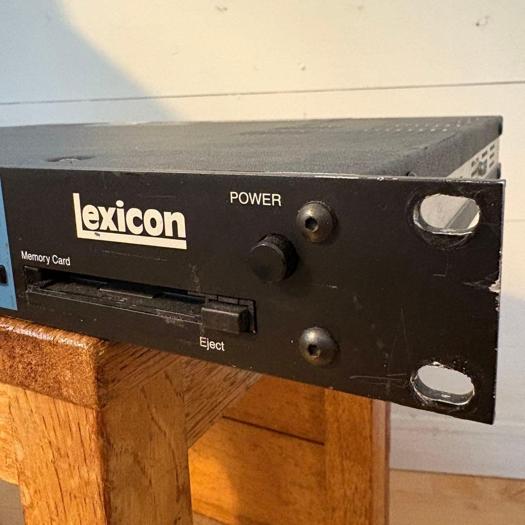 に*く様 Lexicon PCM 90