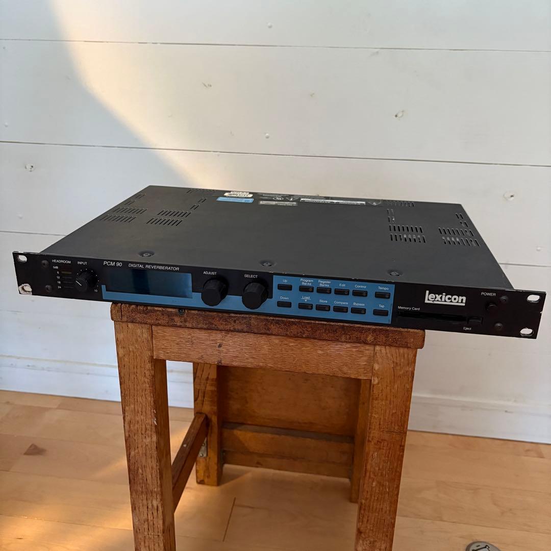 に*く様 Lexicon PCM 90