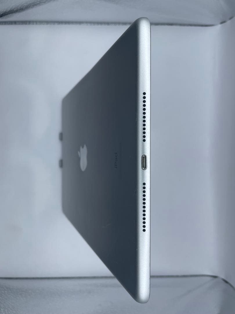 Ｃ*可様 iPad 7世代 32GB 本体　バッテリー92％