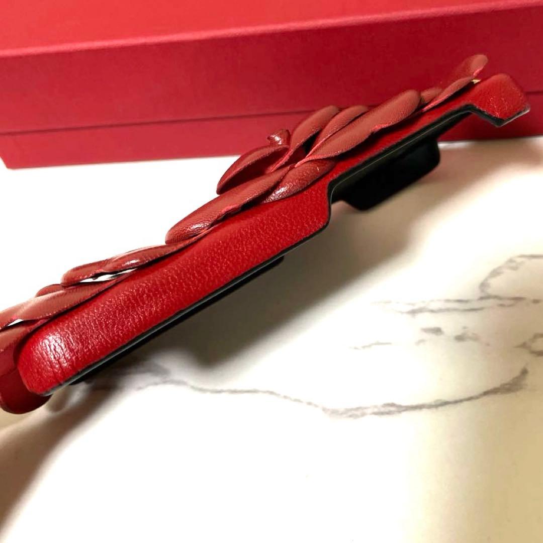 大幅値下げ‼️VALENTINO 赤iPhone12mini 　ストラップ