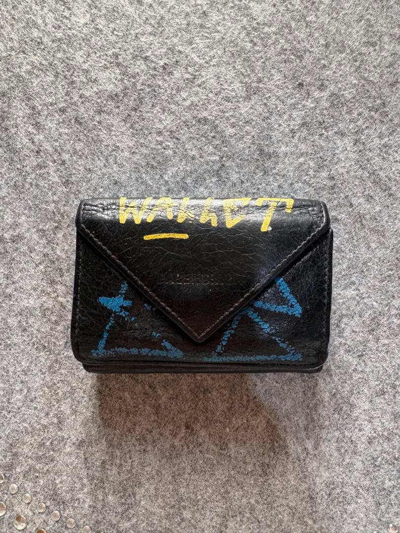 BALENCIAGA バレンシアガ 三つ折り財布 グラフィティ