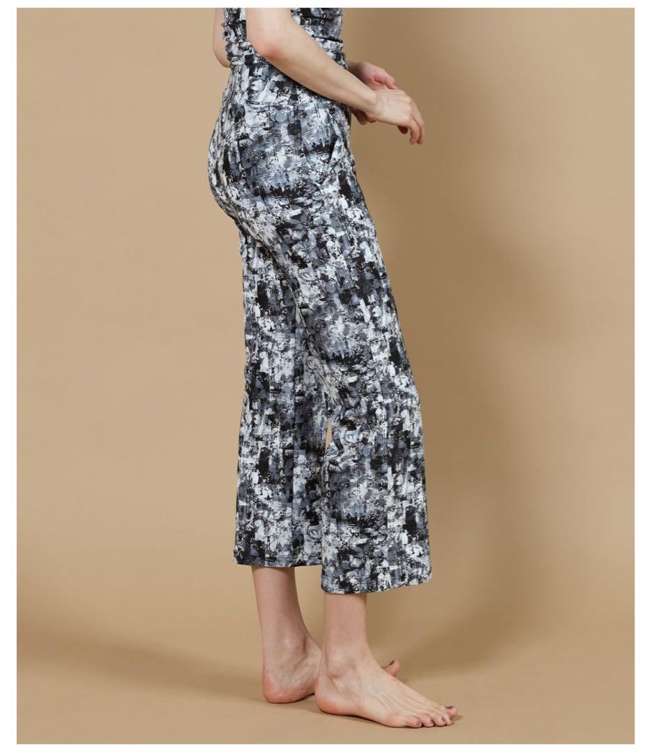 (新品)Julier sand flowerプリントフレアレギンス