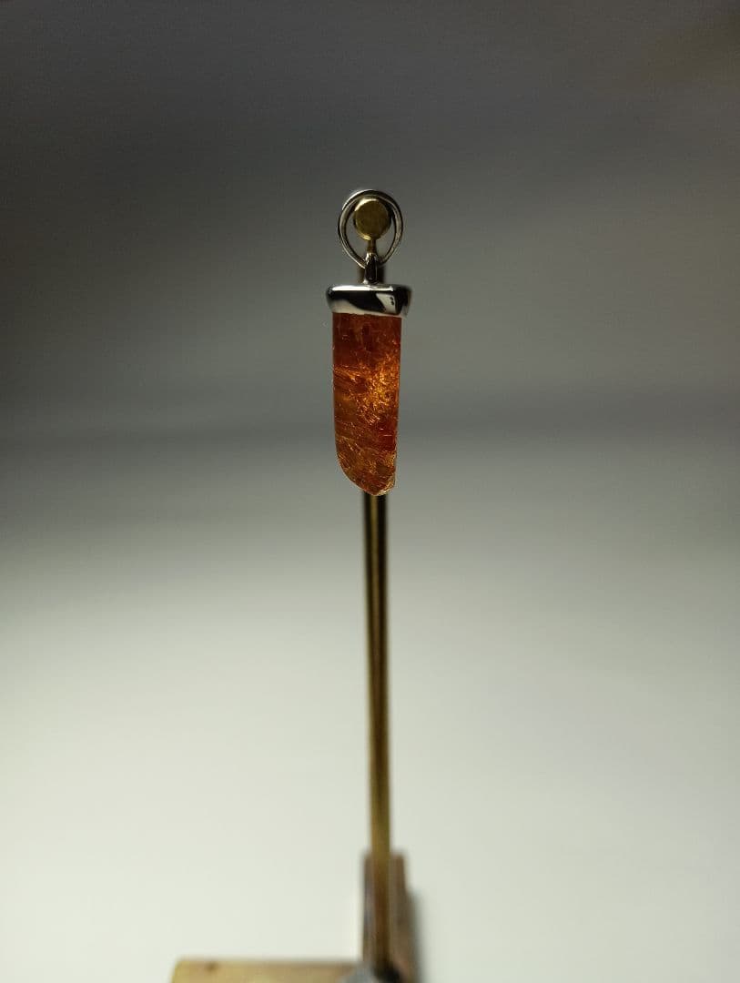 蜘蛛いり琥珀シルバーペンダントトップ