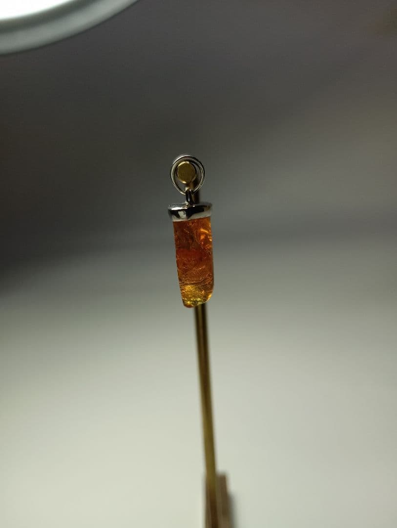 蜘蛛いり琥珀シルバーペンダントトップ