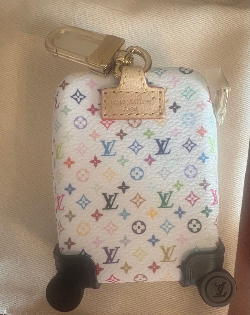 ルイヴィトン　村上隆 LVxTM バッグチャーム・ホライゾン エアポッド ケース