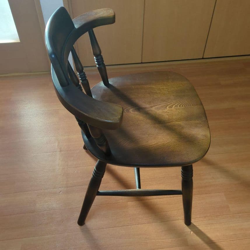 ⭐【送料無料】飛騨産業 キツツキ ダークブラウン 木製 ダイニングチェア