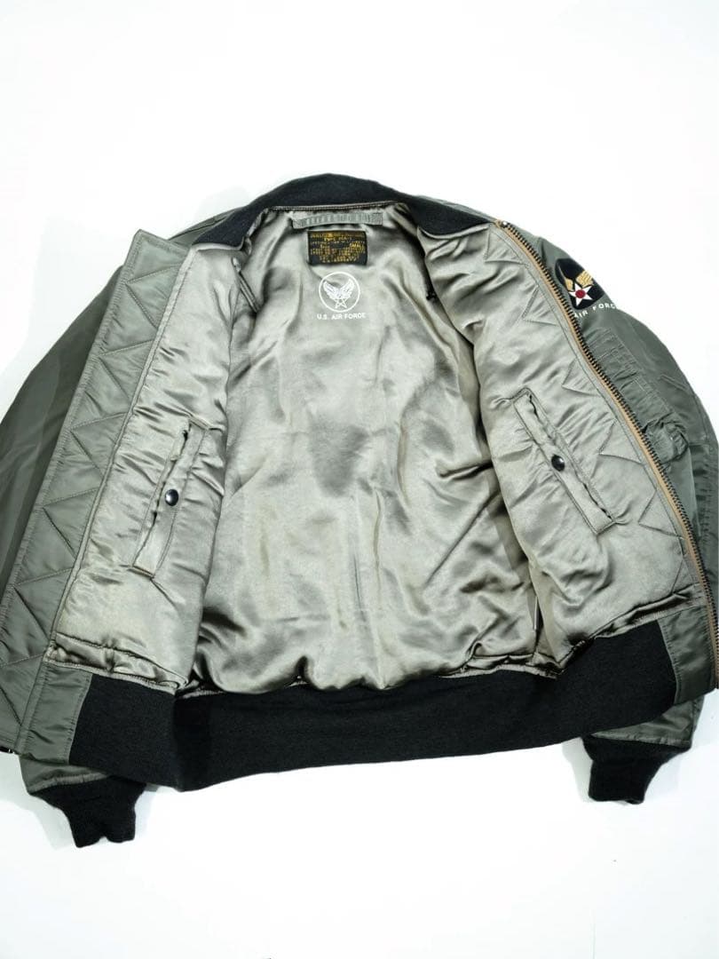 MIL-J-8279（1955〜57年）初期型MA-1 改良復刻モデル