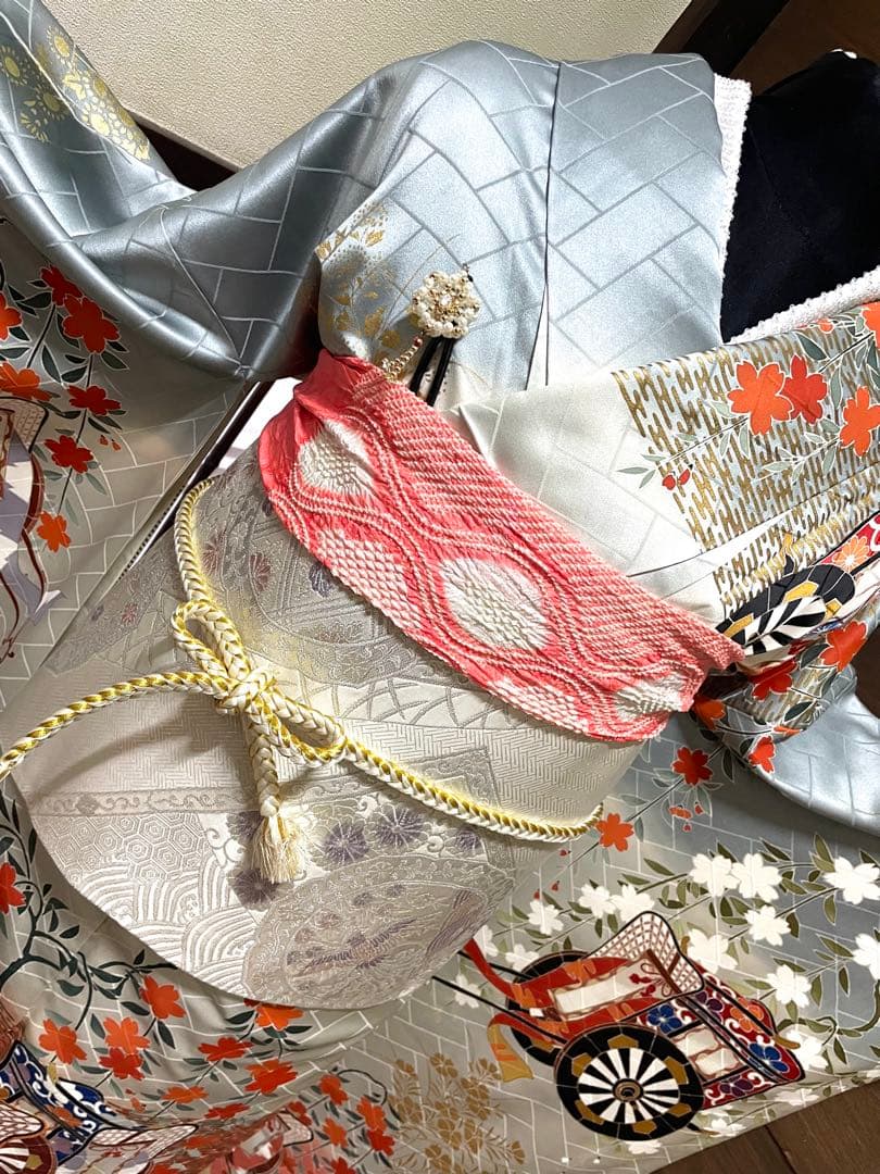 振袖フルセット6点特価　サイズM〜Ｌ　正絹　御所車　売り切り終了