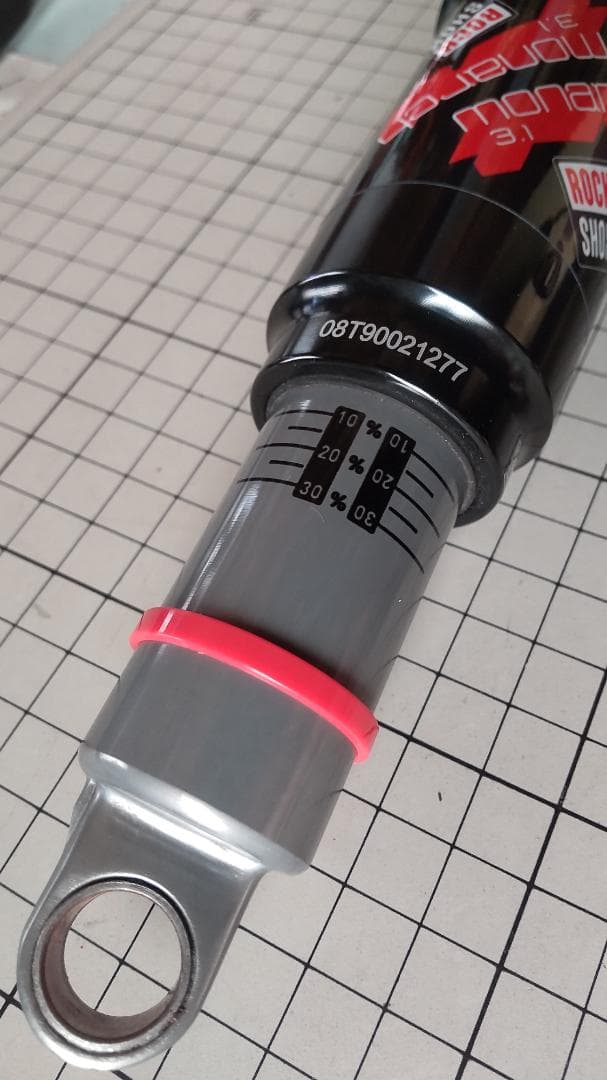 自転車のサスペンション モナークモデル