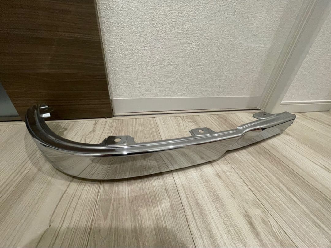 クオン純正スポイラー