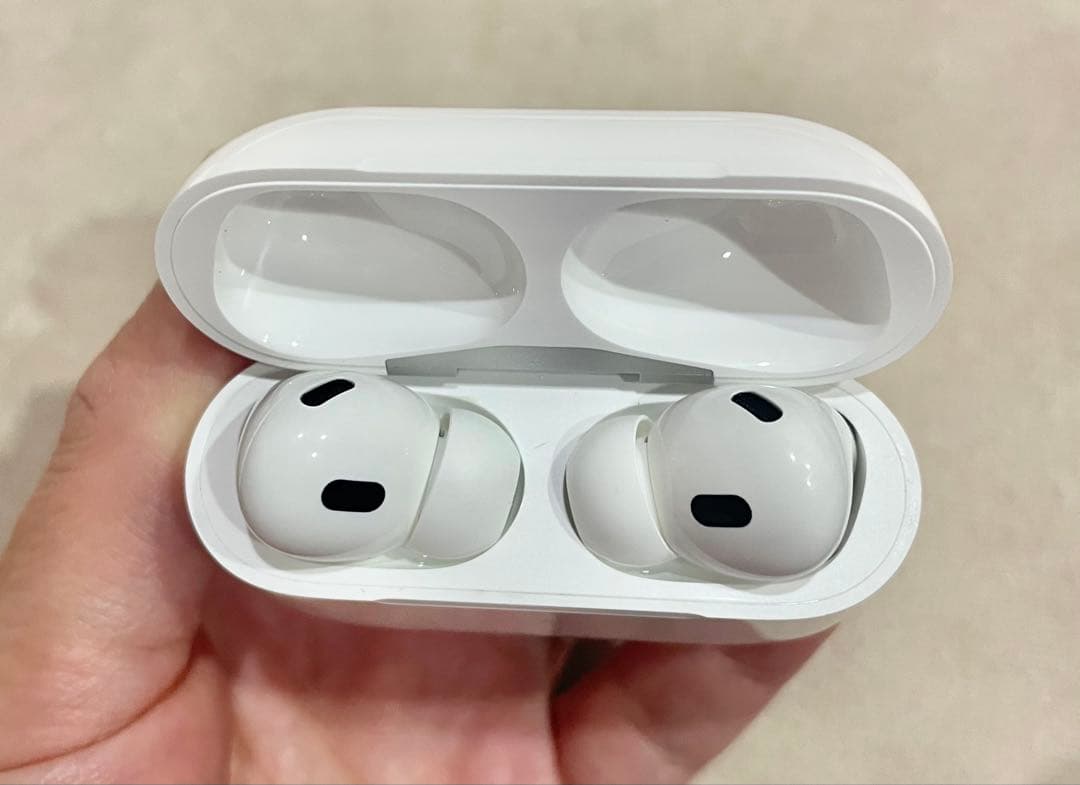 【極美品】Apple AirPods Pro 2nd generation 本体