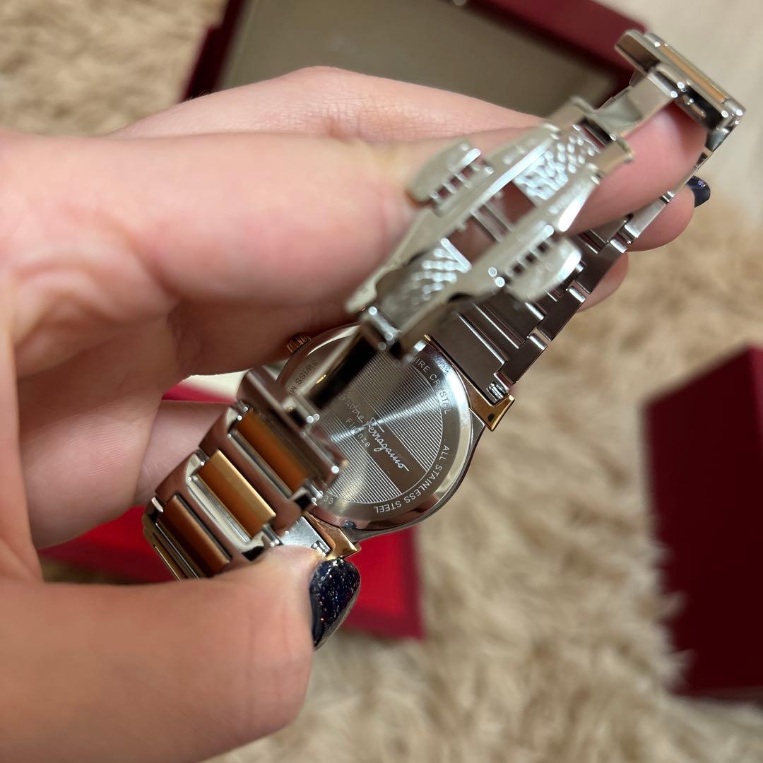 専用Ferragamo サルヴァトーレフェラガモ 腕時計VEGA