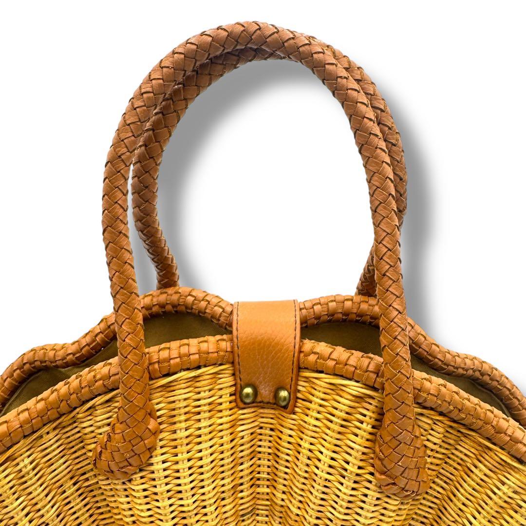 美品　シビラ　シェルバッグ　かごバッグ　レザー　本革　ブラウン　編み込み