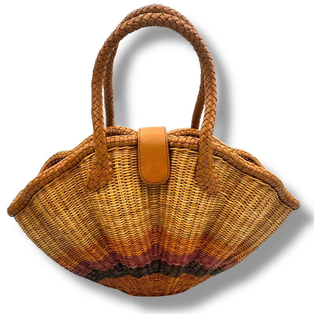 美品　シビラ　シェルバッグ　かごバッグ　レザー　本革　ブラウン　編み込み