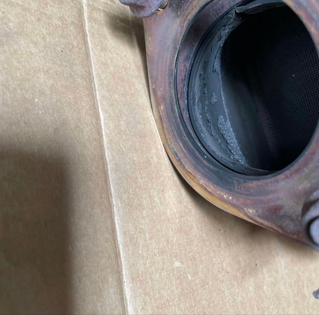 35ローレル純正触媒