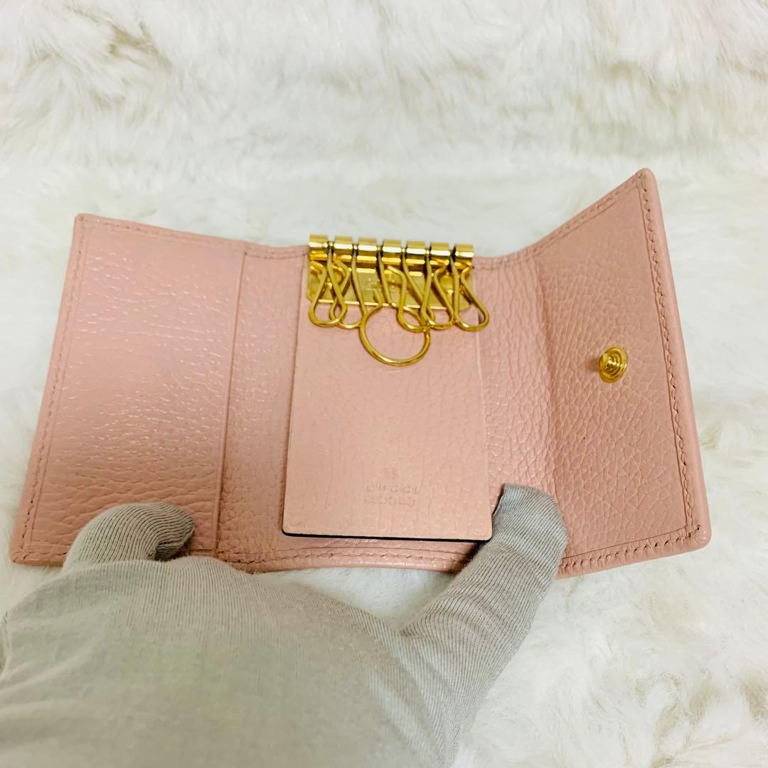 のやGUCCI グッチ GGマーモント レザー 6連 キーケース ピンク系