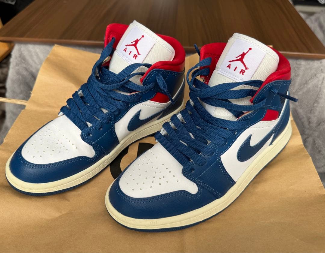 NIKE エアジョーダン1