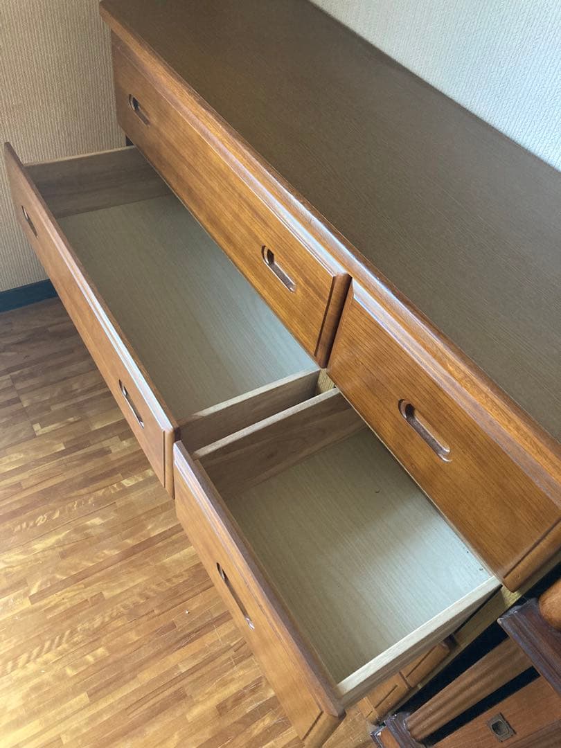 タンス【直接引取可】