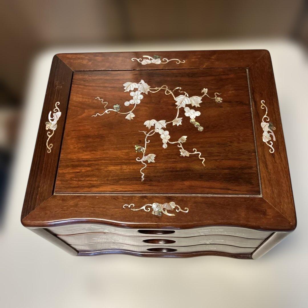 yuiiika　木製花模様象嵌引き出しタンス