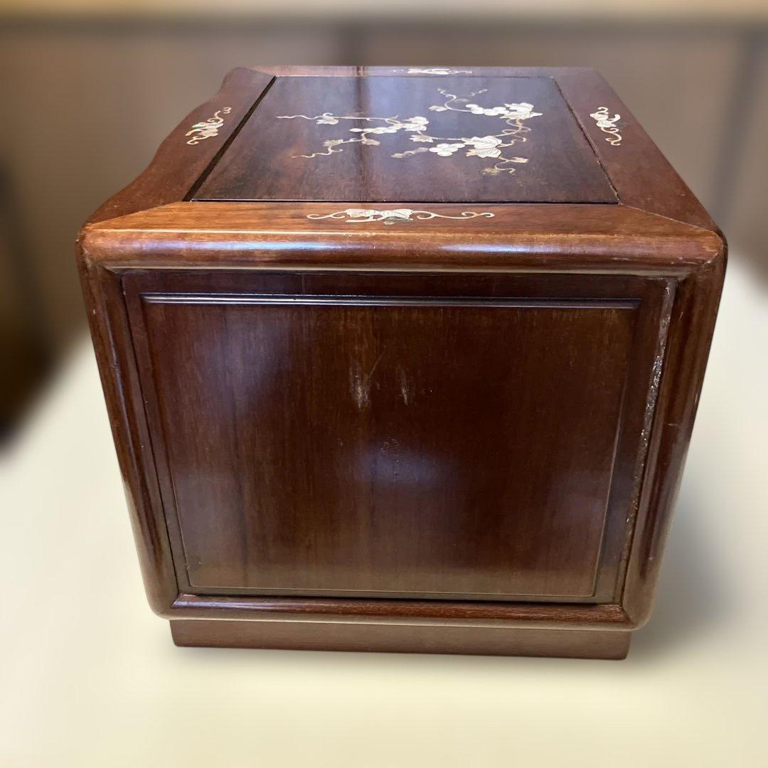 yuiiika　木製花模様象嵌引き出しタンス