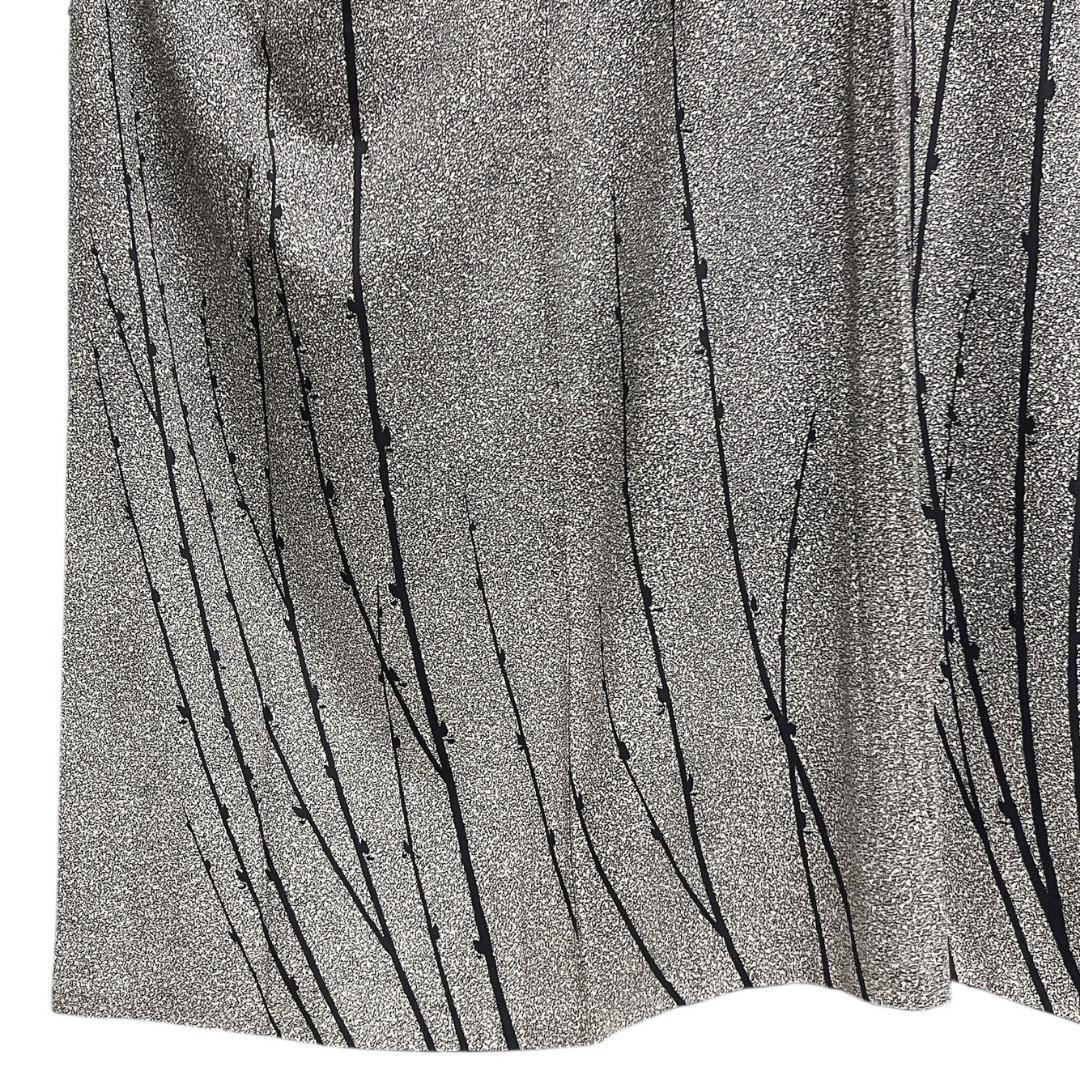 川村久太郎　付け下げ　作家もの　モノトーン　蕾　モード　着物　114b d ms