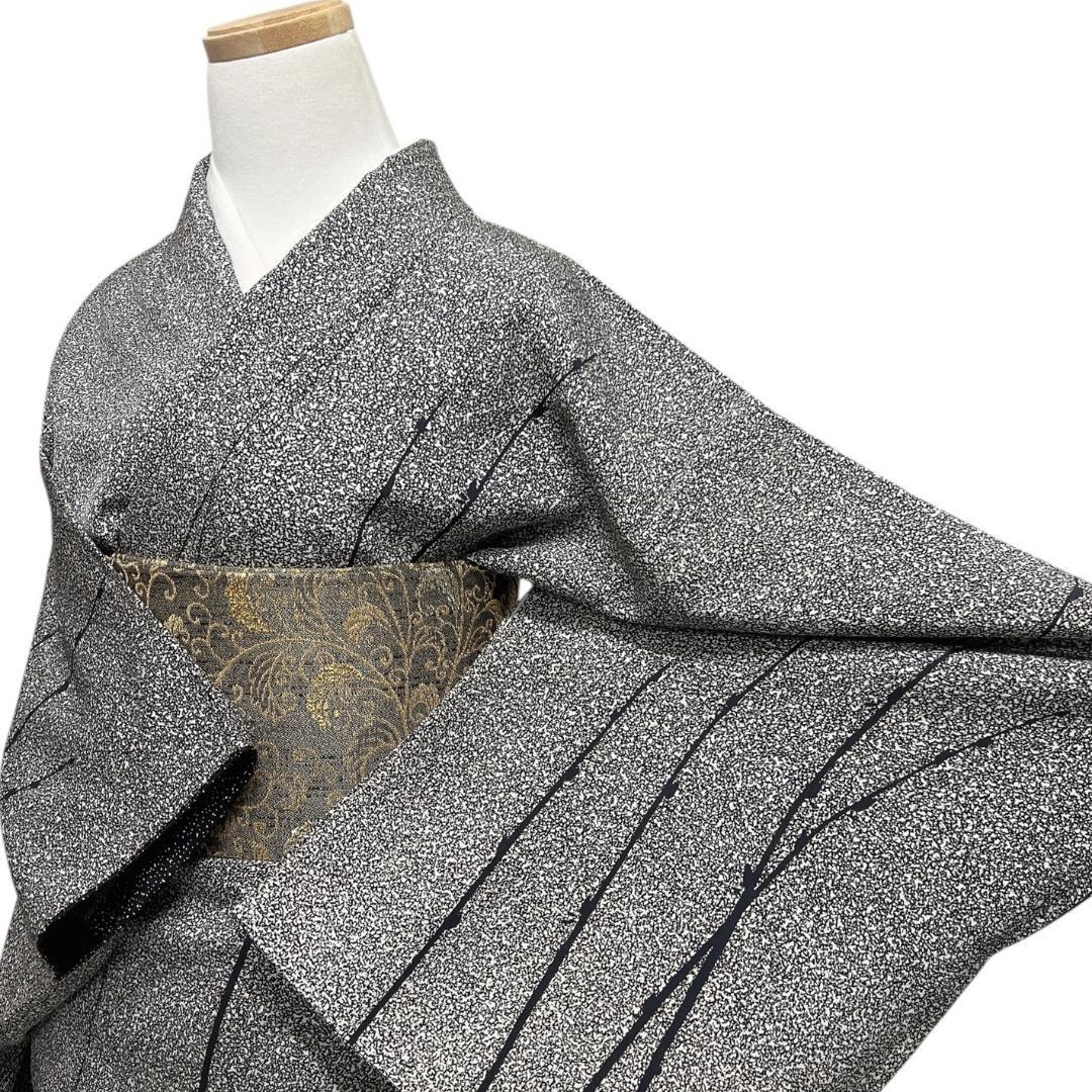 川村久太郎　付け下げ　作家もの　モノトーン　蕾　モード　着物　114b d ms