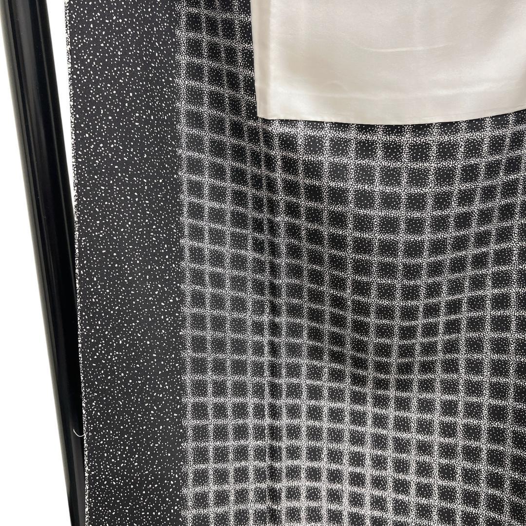 川村久太郎　付け下げ　作家もの　モノトーン　蕾　モード　着物　114b d ms