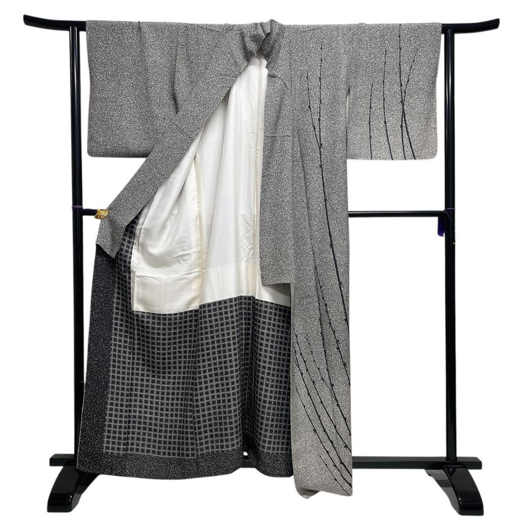 川村久太郎　付け下げ　作家もの　モノトーン　蕾　モード　着物　114b d ms