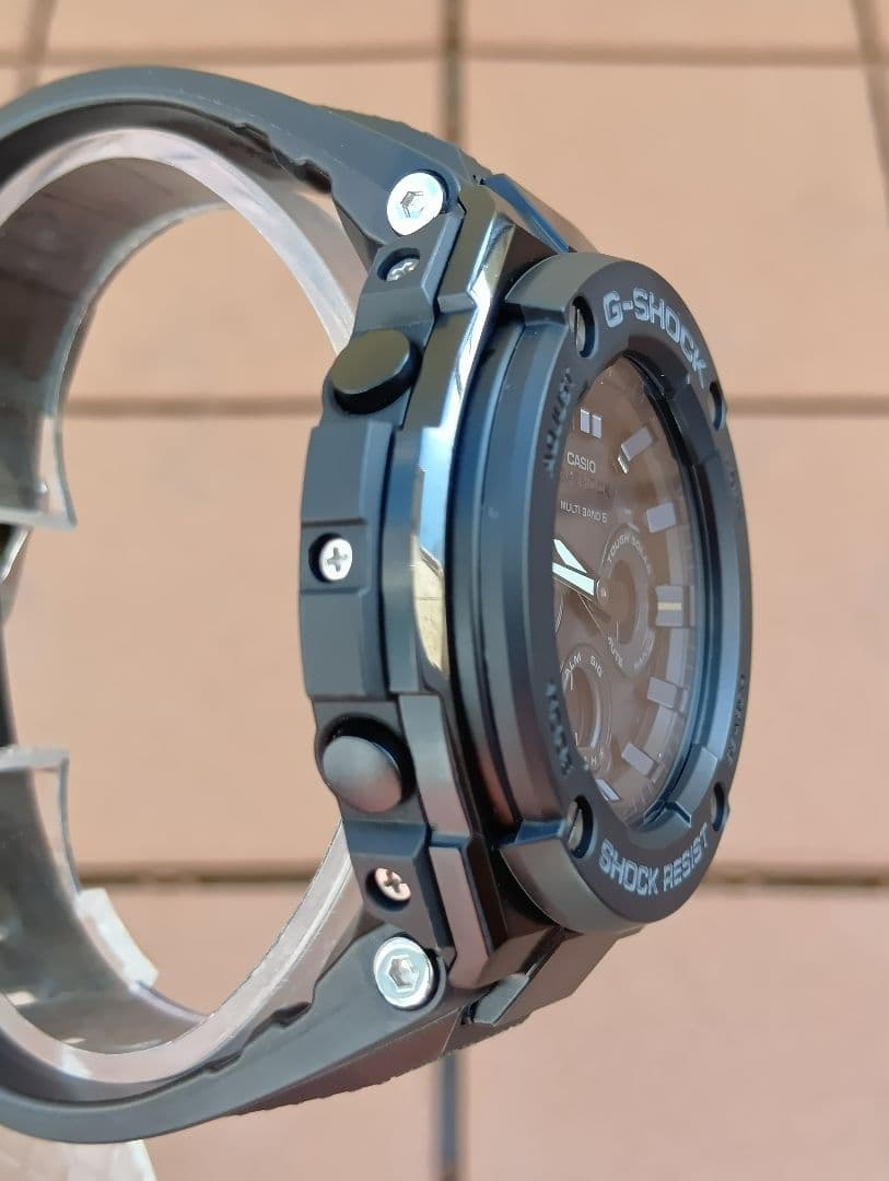 タイムセール G-SHOCK GST-W300G Gスチール 電波ソーラー