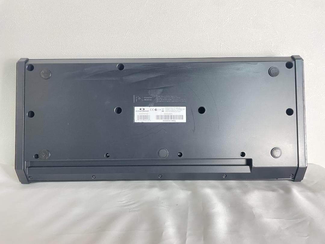 Novation mininova シンセサイザー