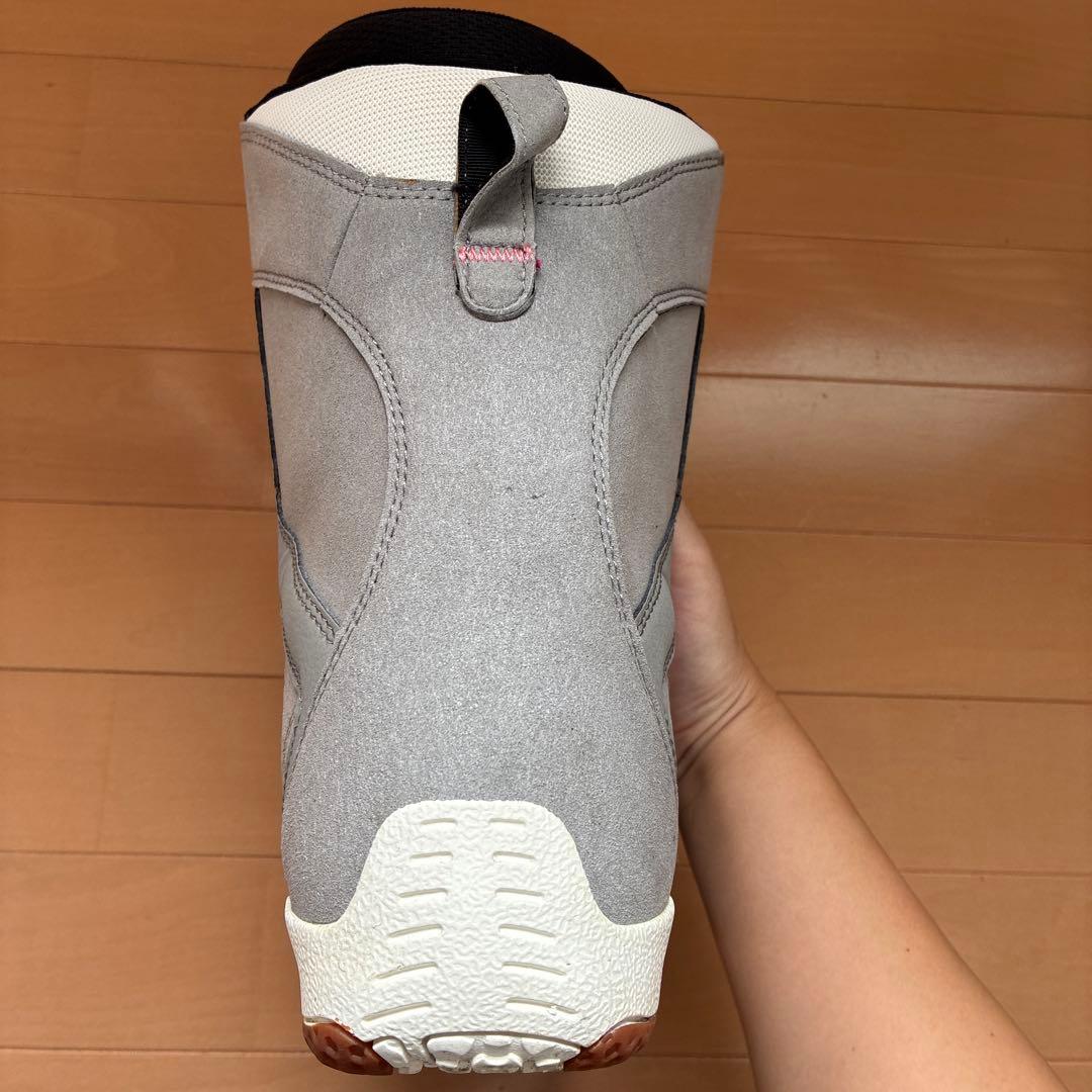 2回使用　スノーボードブーツ 24.5 ダイヤル式　swivel