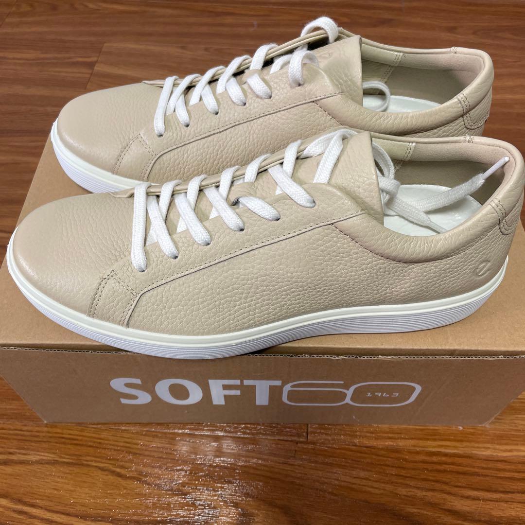 ECCO SOFT60 ベージュレザー スニーカー