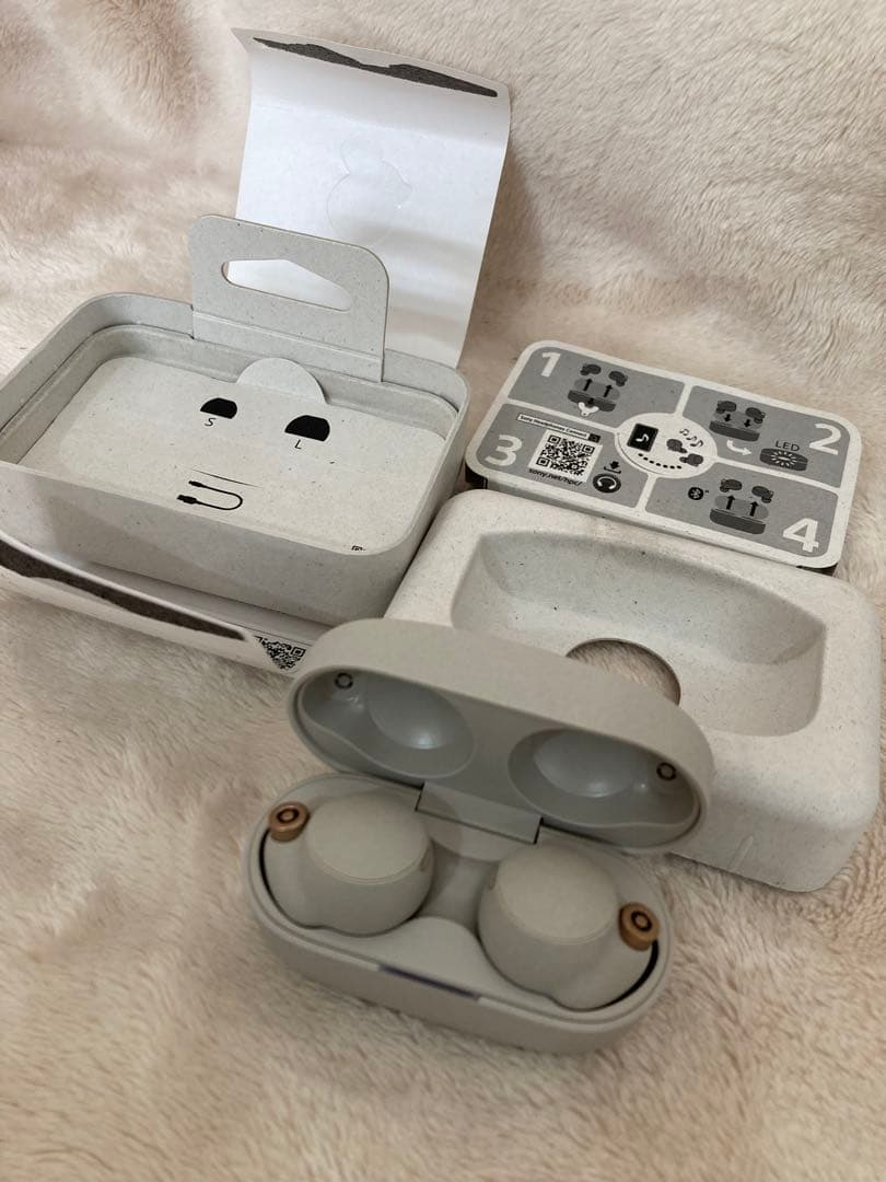 お*ん様 未使用　SONY WF-1000XM4 ワイヤレスイヤフォン