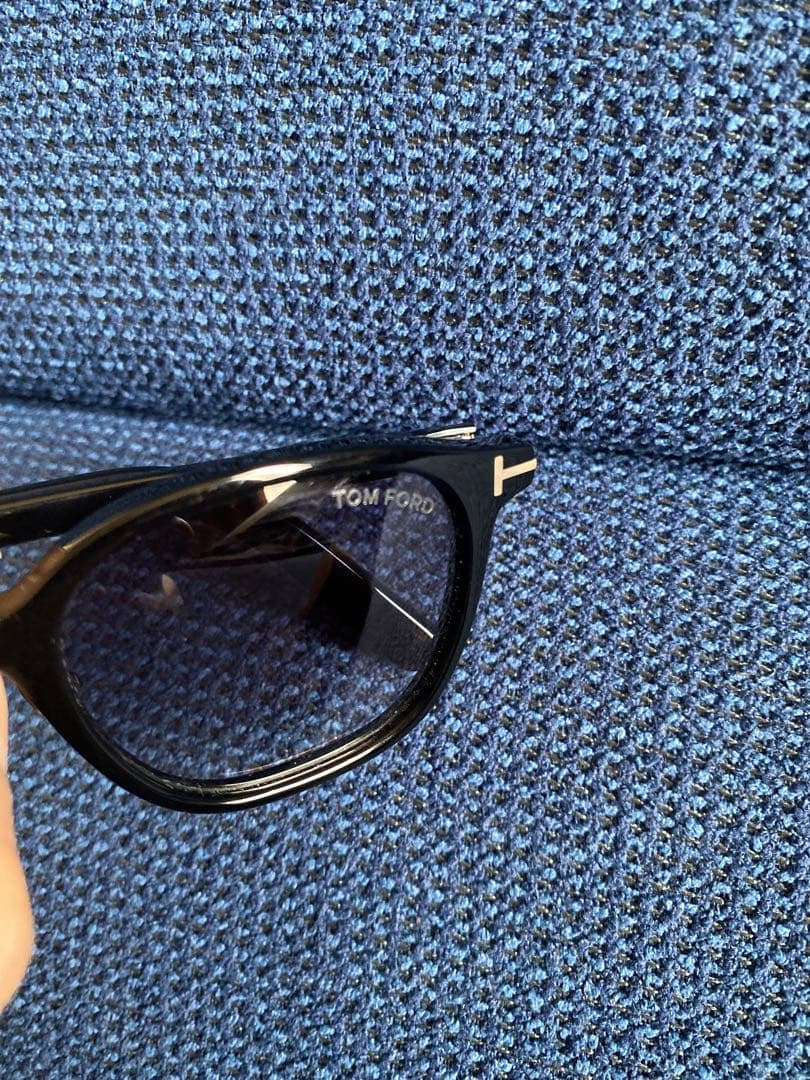 TOM FORD トム・フォード　TF978-D 01B サングラス