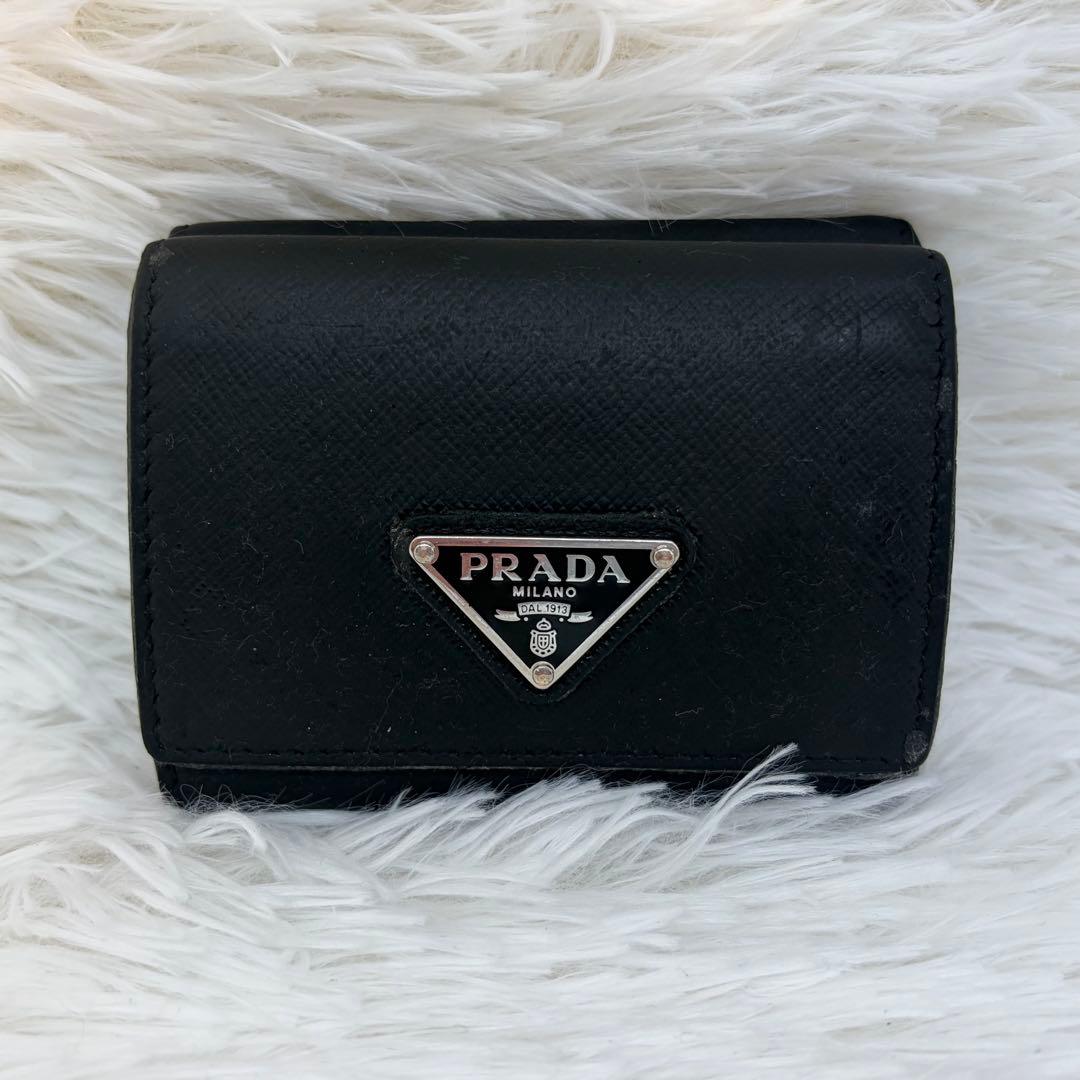 美品✨️プラダ 三つ折り財布 三角ロゴ レザー サフィアーノ ブラック
