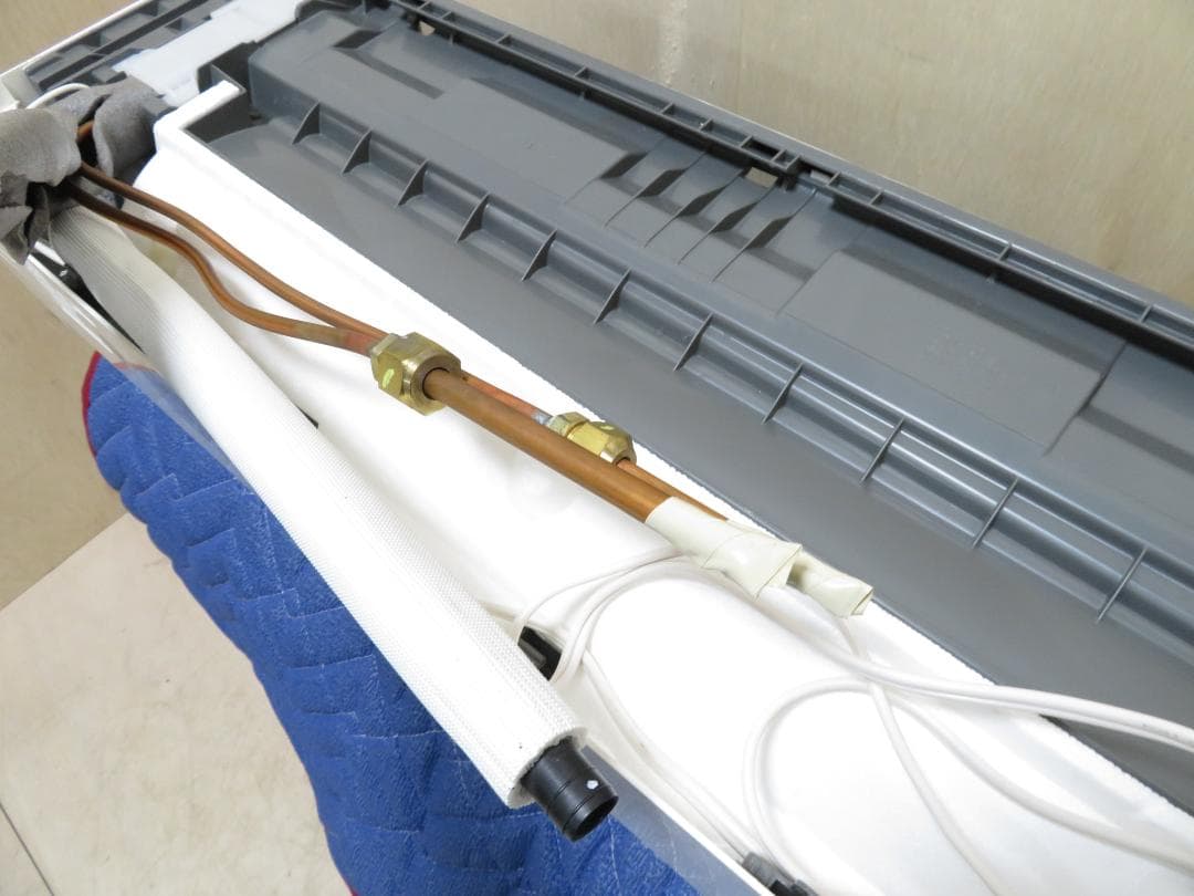 日立 2021年製 白くまくん ルームエアコン 2.2kW ～9畳 主に6畳用