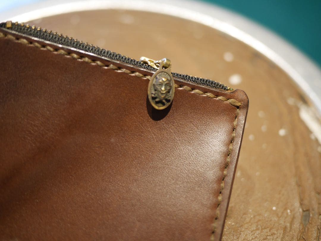 WEIRDOウィアード レザーハーフウォレット　DEVIL