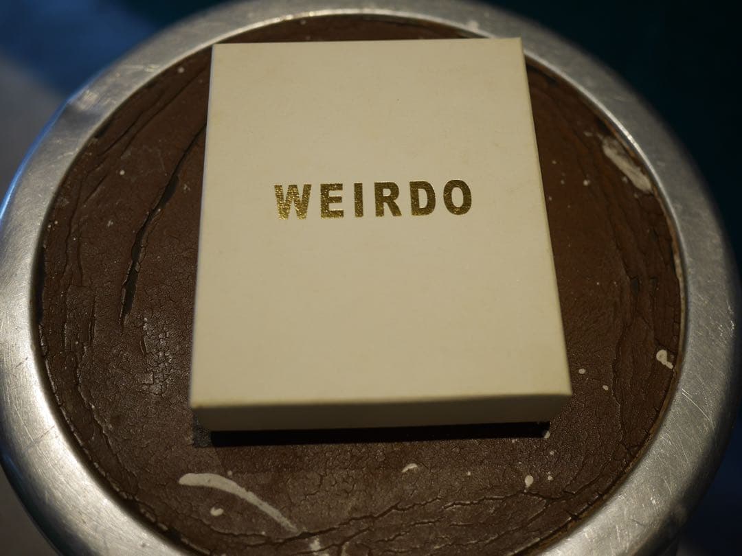 WEIRDOウィアード レザーハーフウォレット　DEVIL