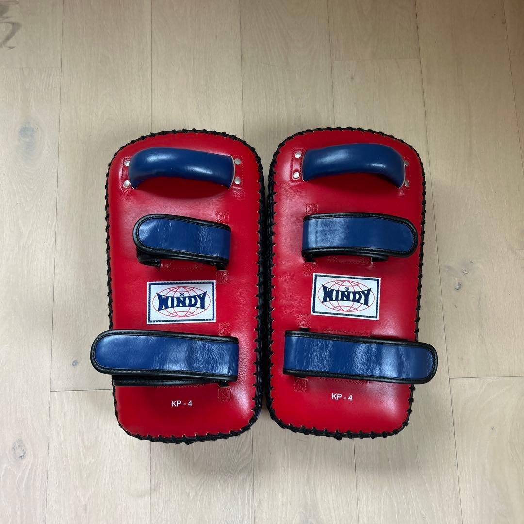 WINDY KP-4 キックミット 赤/青