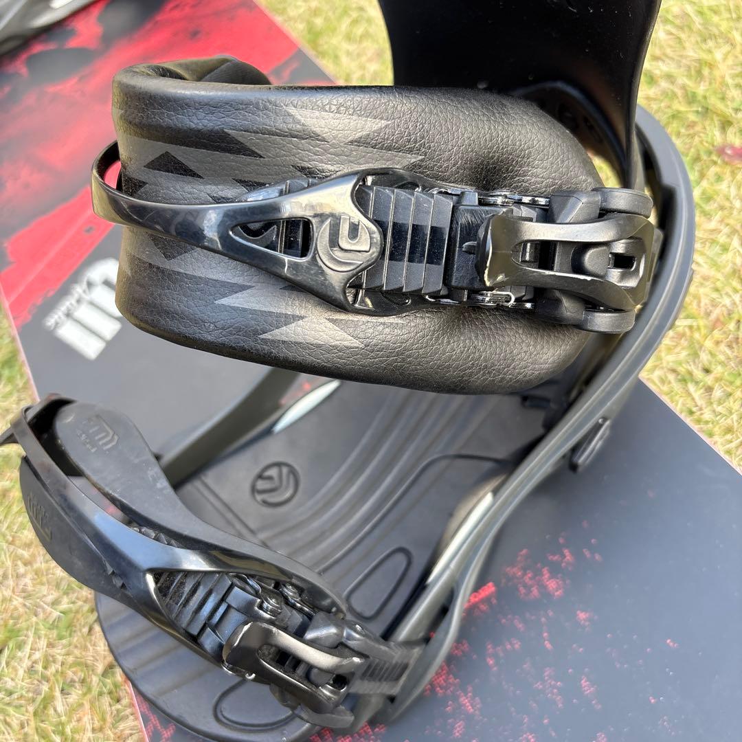 011 Artistic D FLYスノーボード　ビンディング　セット