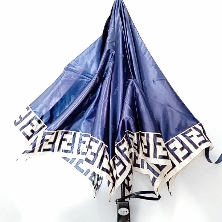 未使用に近い　超美品希少　FENDI　 紫　折りたたみ傘　晴雨兼用傘　傘袋付き